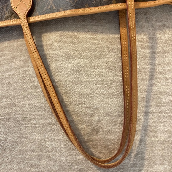 AUTHENTIC Louis Vuitton Neverfull MM - Picture 7 of 11